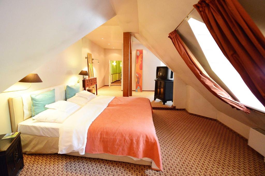 Romantik Hotel Jagdhaus Waldfrieden Bilsen Стая снимка